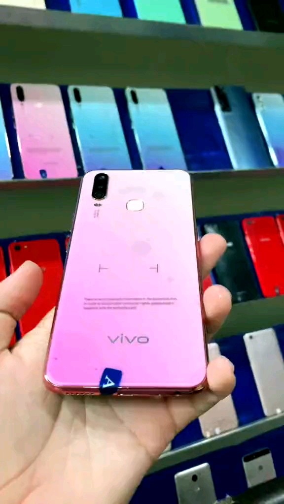 Vivo y17 - 4GB RAM - 128GB ROM - DUAL SIM - PTA APPROVE - BOX CHARGER -5000 MAH BATTERY LAUD SPEAKER - WATER DROP DISPLAY - VIVO