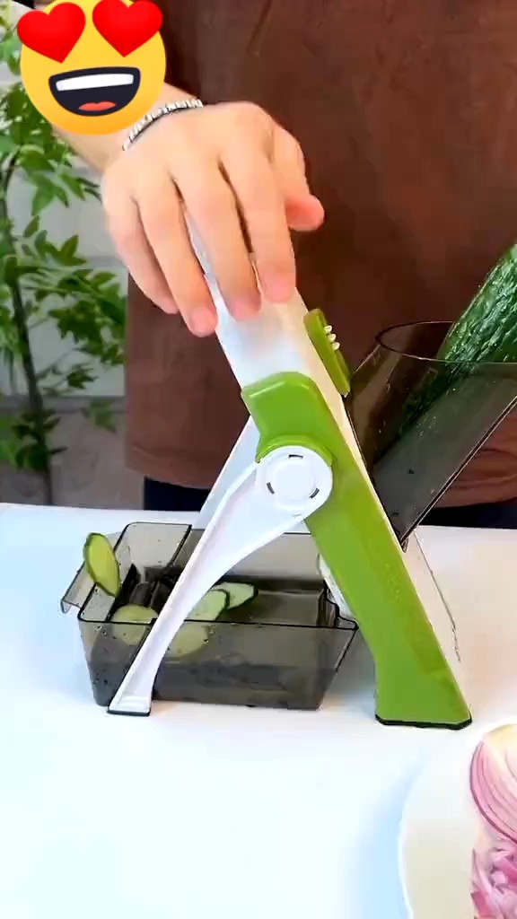Mandoline Slicer Safe Vegetable Cutter Brave spring Vegetable Chopper Multi-purpose Food Vegetable Slicer for Kitchen