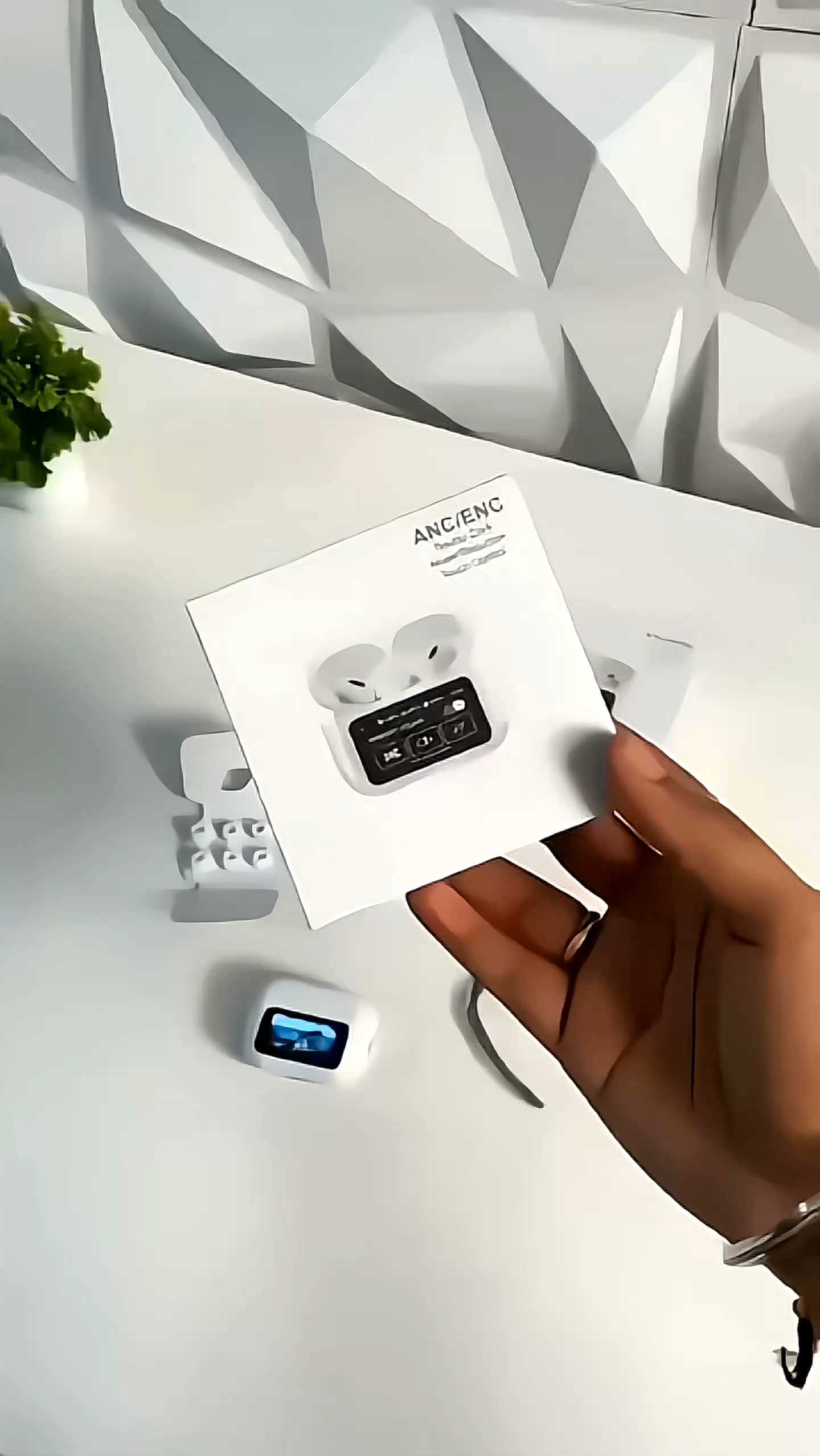 AirPods A9 Pro LCD
screen touch Noise reduction Long battery life
New to the times Frontline prices HD calls