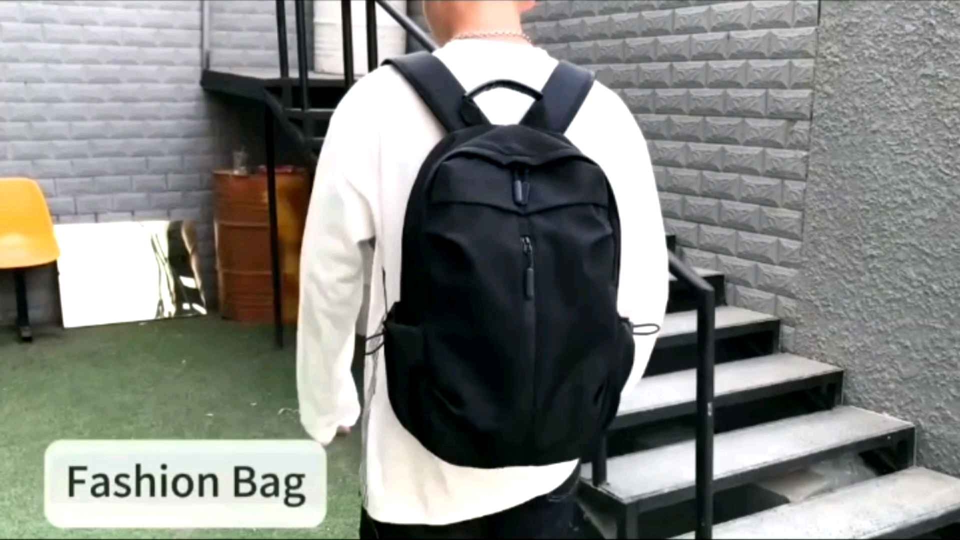 Men's Casual Large Capacity Travel Backpack Lightweight Waterproof ...